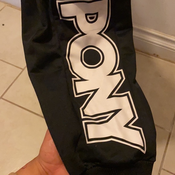 Matching set - Picture 3 of 3